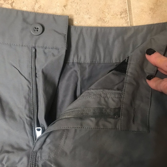 ▪️MOSSIMO Shorts - Picture 4 of 5